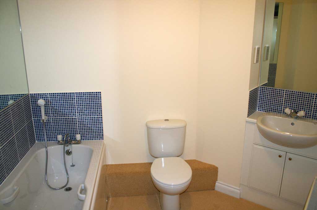 Main bathroom