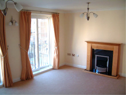 Louge showing light fittings and curtains