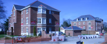 Lymington - April 04